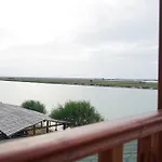 Skela E Pirgut Bed & Breakfast Divjake