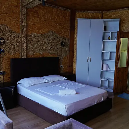 Skela E Pirgut 3*