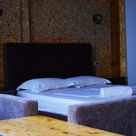 Skela E Pirgut דיוויאקה