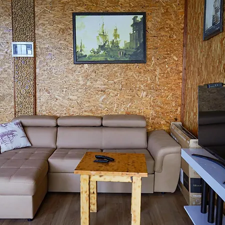 فندق مبيت وإفطار Skela E Pirgut