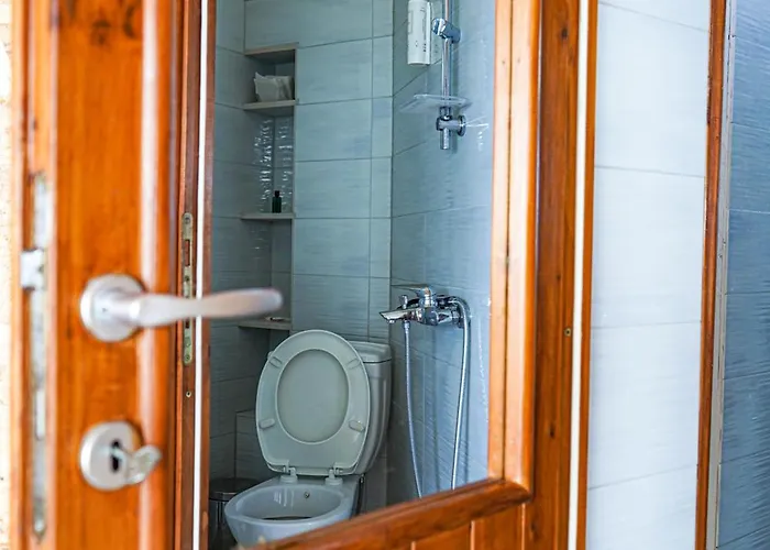 Skela E Pirgut * Divjake