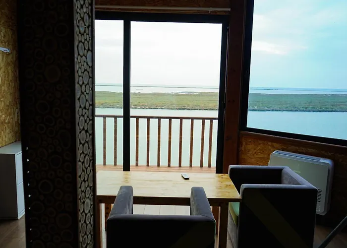 Skela E Pirgut Bed & Breakfast Divjake