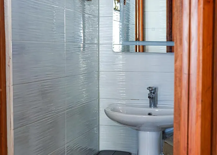 Skela E Pirgut Couette-café Divjake