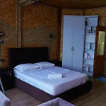 Skela E Pirgut 3*