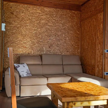 Skela E Pirgut Bed & Breakfast Divjake