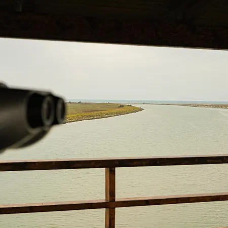 Skela E Pirgut Bed & Breakfast *